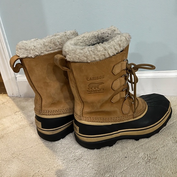 Tan Sorel winter boots - Picture 5 of 7